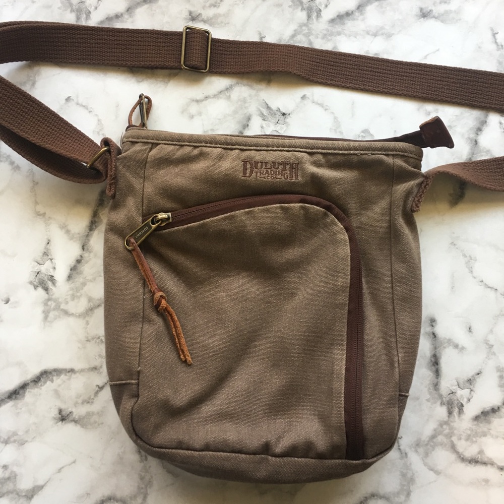 Duluth Trading Co purse